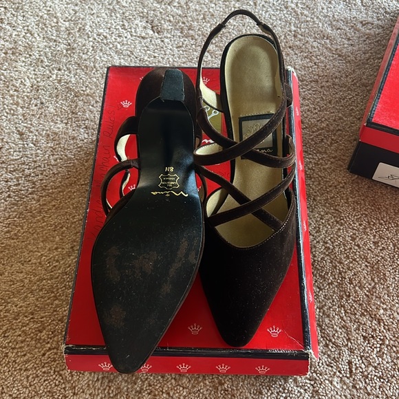 Nina Kathyna - Bittersweet Velvet, 8 - Picture 2 of 3